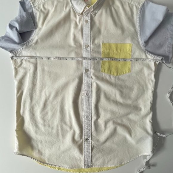 GAP - Short Sleeve - Button Down - XL - Picture 6 of 6